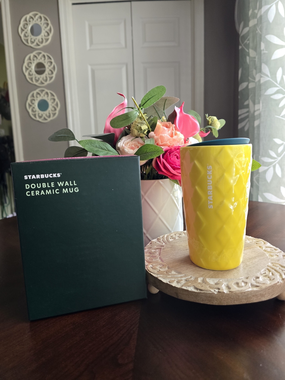 Starbucks-Hawaii Collection Pineapple Double-Walled Ceramic Tumbler - Picture 4 of 7